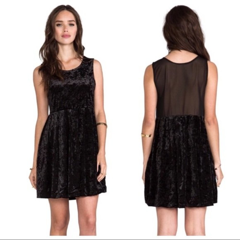 MINKPINK Size XS Black Crushed Velvet Mesh Back Dress